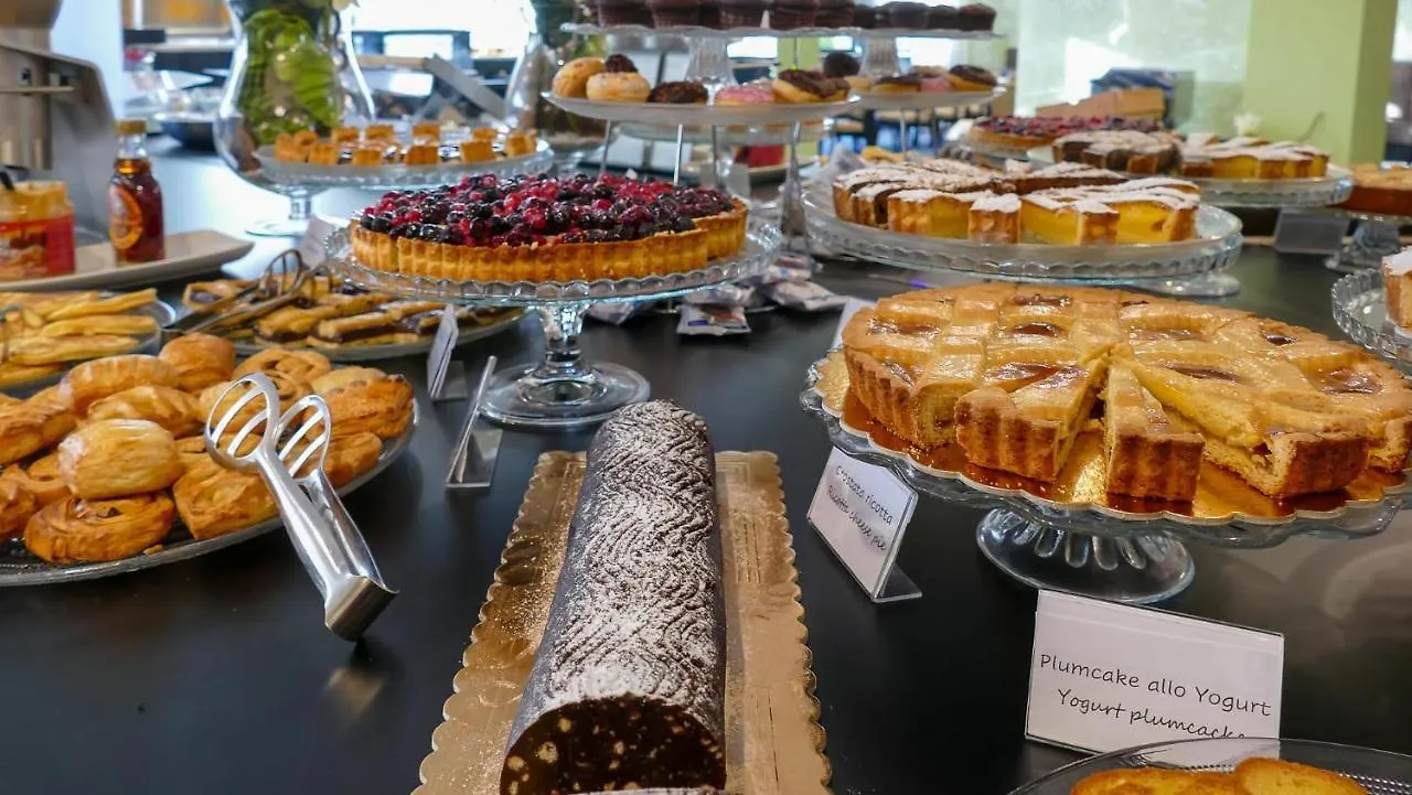 Hotel Puccini Peschiera del Garda إيطاليا