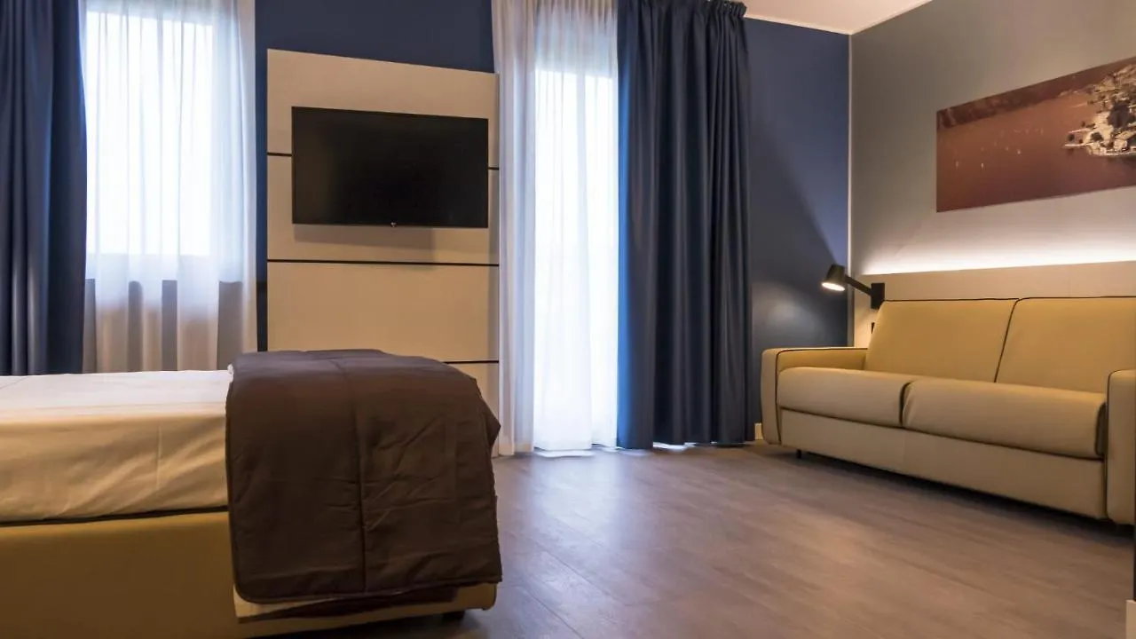Hotel Puccini Peschiera del Garda
