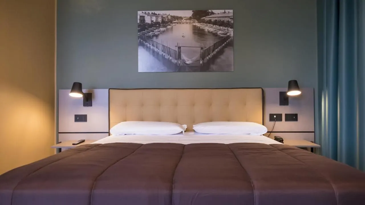 Hotel Puccini Peschiera del Garda