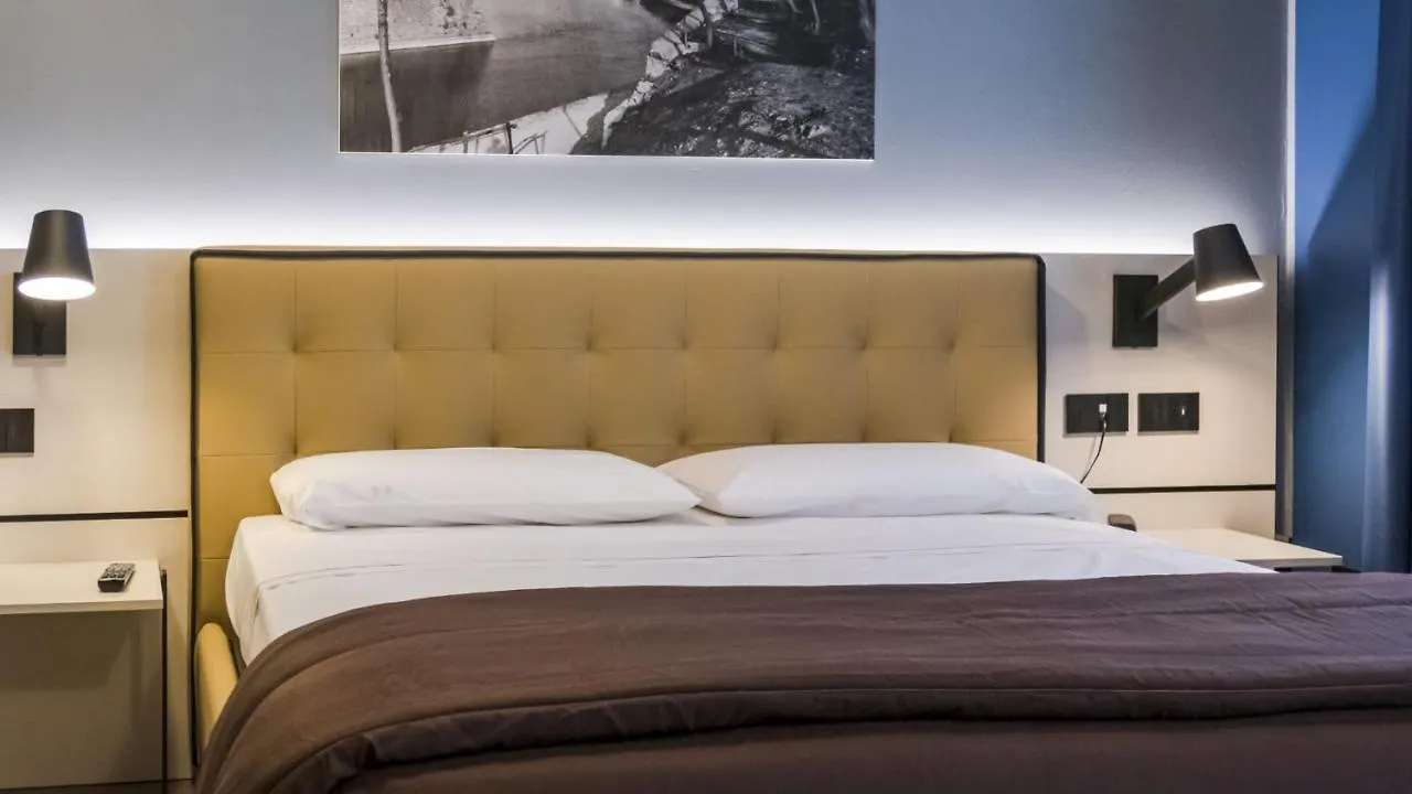 Hotel Puccini Peschiera del Garda