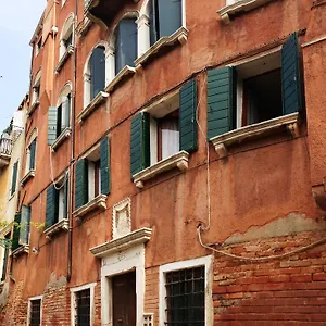 https://sweet-home-venice.hotelslidodijesolo.com