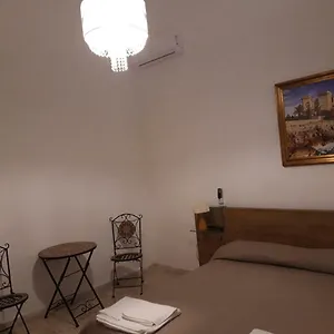 https://venetian-bb.lecce-hotels.com